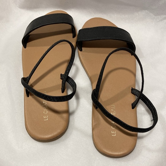 Le Chateau - Black Flat Heel Top Strap Sandals - Size 6.5 - Picture 3 of 11